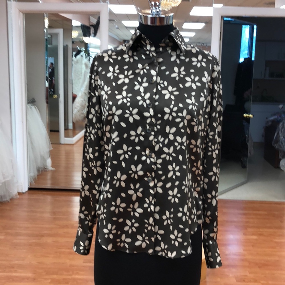 Women’s business / career shirt, 100% silk